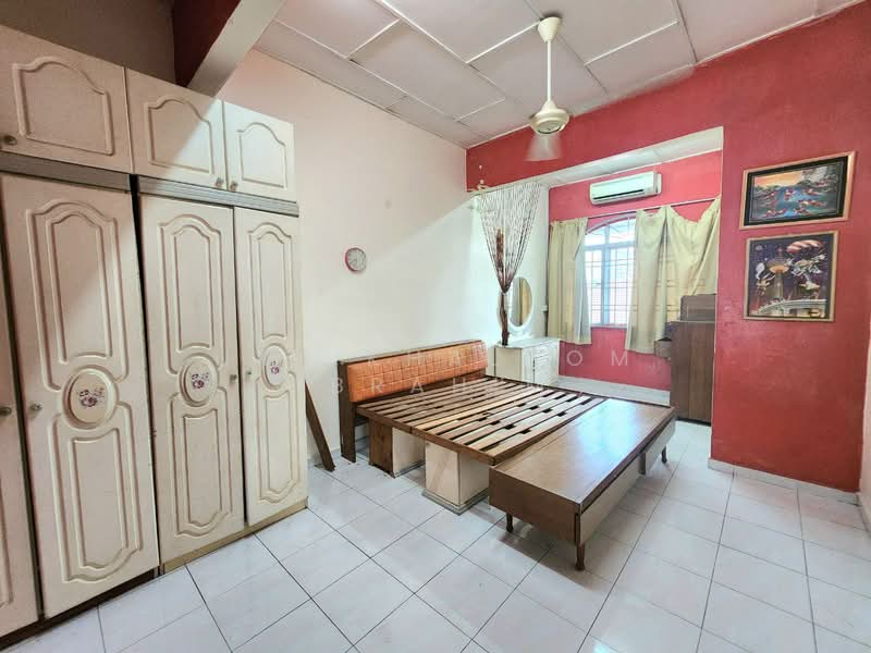 Rumah Teres 2 Tingkat untuk Dijual di Taman Seremban Jaya (Rantau) - Umi Khalsom Ibrahim - PropertyGuru.com.my