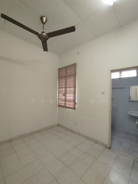 Rumah Teres untuk Disewa di Taman Desa Tebrau (Tebrau) - Chew Ping - PropertyGuru.com.my