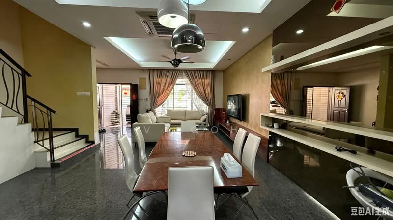 3-storey Terraced House for Sale in Bukit Gambir (Gelugor) - V. Goh - Living Room - PropertyGuru.com.my