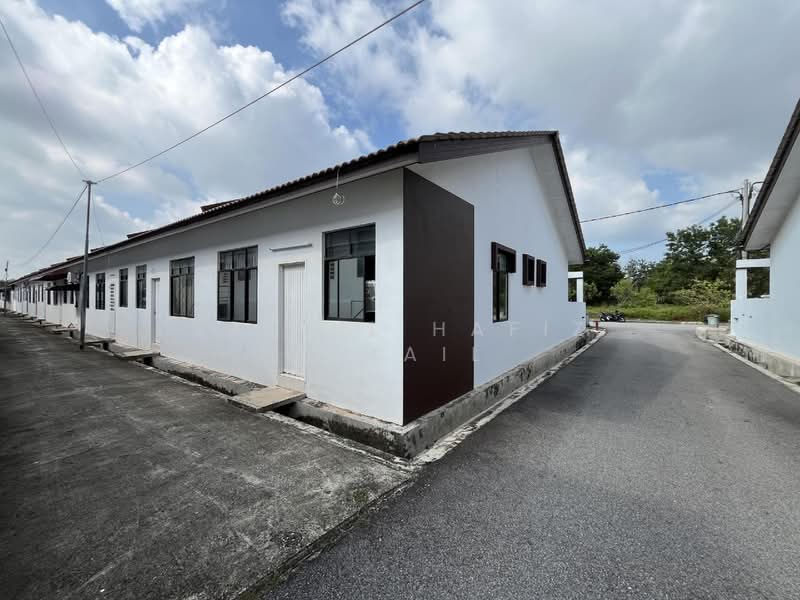 Rumah Teres 1 Tingkat untuk Dijual di Taman Bertam Impian (Tanjong Minyak) - Saiful Hafiz Ismail - Exterior - PropertyGuru.com.my