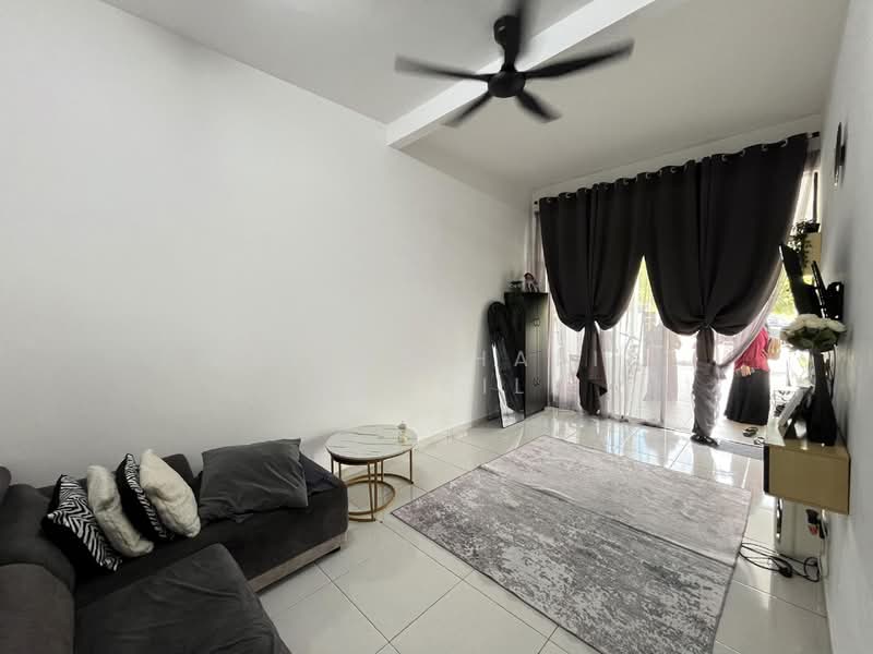 Rumah Teres 1 Tingkat untuk Dijual di Taman Bertam Impian (Tanjong Minyak) - Saiful Hafiz Ismail - Living Room - PropertyGuru.com.my