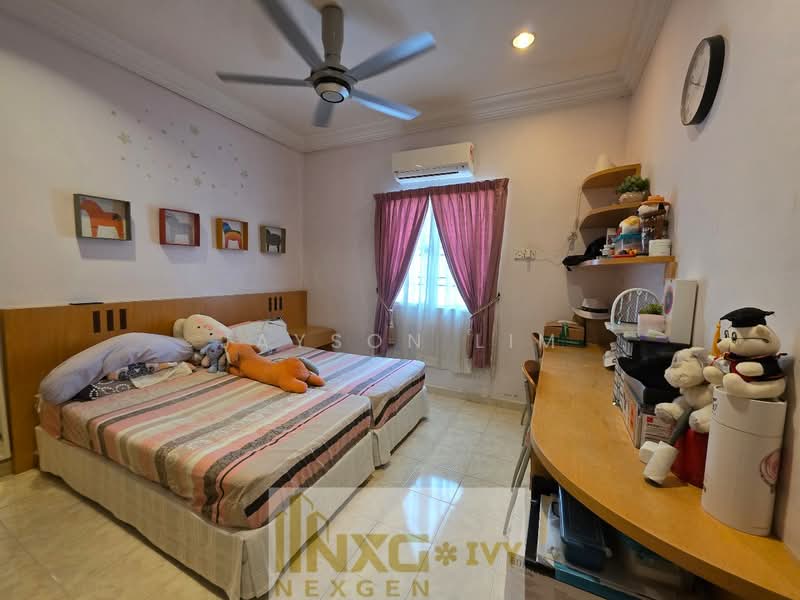 2-storey Terraced House for Sale in Bandar Bukit Tinggi (Klang) - Jayson Lim - Bedroom - PropertyGuru.com.my