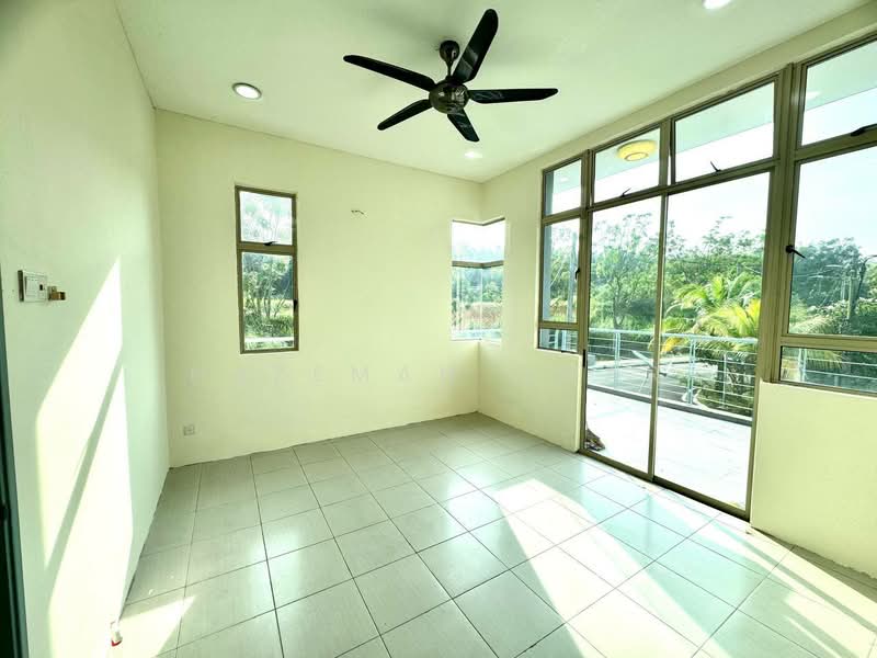 Cluster House for Sale in Bandar Saujana Putra (Tanjong Duabelas) - Hazeman Omar - Interior - PropertyGuru.com.my