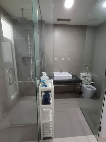 Servis Apartment untuk Disewa di Arnica @ Tropicana Gardens - David Ng - Bathroom - PropertyGuru.com.my