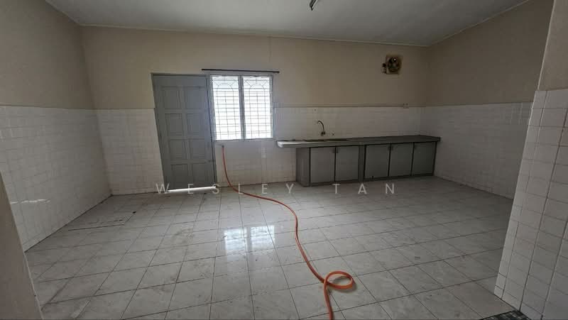 1-storey Terraced House for Sale in Taman Malim Jaya (Bachang) - Wesley Tan - Kitchen - PropertyGuru.com.my