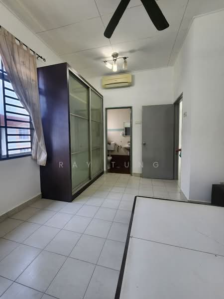 Pangsapuri untuk Dijual di Sri Mas - Ray Tung - Bedroom - PropertyGuru.com.my