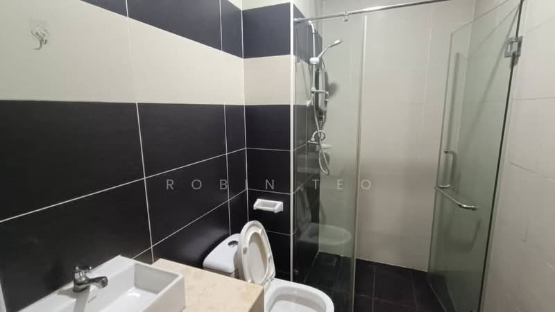 Service Residence for Rent at D'Secret Garden (Pangsapuri Kempas Indah) - Robin Teo - Bathroom - PropertyGuru.com.my