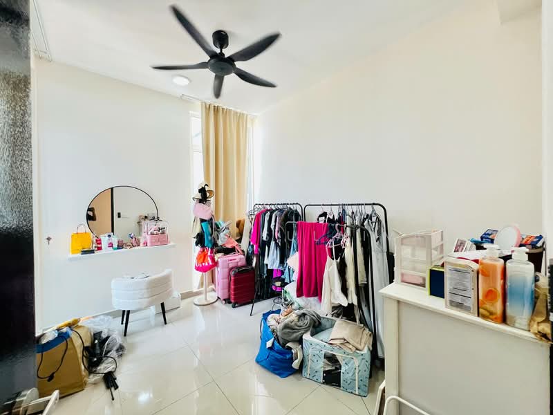Kondominium untuk Dijual di Anggun Lumayan - Yasmin Sulaiman - Bedroom - PropertyGuru.com.my