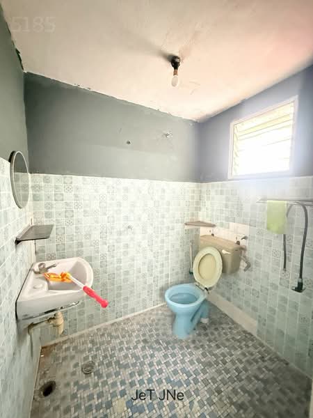 2-storey Terraced House for Sale in Taman Gembira (Klang) - Daniel Kok - Bathroom - PropertyGuru.com.my