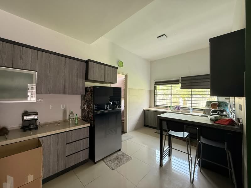 Rumah Kluster untuk Dijual di Kota Masai (Pasir Gudang) - Fu Heng Chong - Kitchen - PropertyGuru.com.my