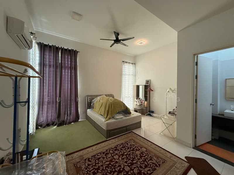 Rumah Kluster untuk Dijual di Kota Masai (Pasir Gudang) - Fu Heng Chong - Bedroom - PropertyGuru.com.my
