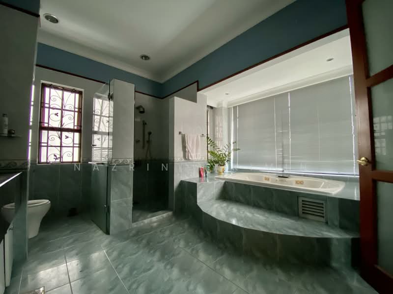 Bungalow for Sale in Ara Damansara (Selangor) - Nazrin Hakimin - Bathroom - PropertyGuru.com.my