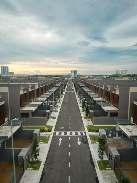 2-storey Terraced House for Sale in Puteri Harbour (Iskandar Puteri (Nusajaya)) - Tracy Ong - Exterior - PropertyGuru.com.my