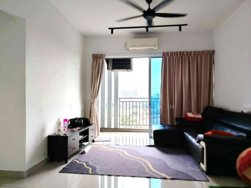 Kondominium untuk Dijual di D'Rich Executive Suites - Erness Tan - Living Room - PropertyGuru.com.my