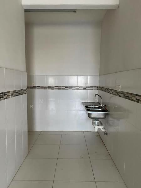 Condominium for Rent at Kristal View - Muhamad Irfan Muhamad Hafiz - Kitchen - PropertyGuru.com.my
