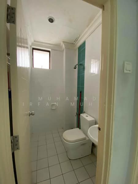 Condominium for Rent at Kristal View - Muhamad Irfan Muhamad Hafiz - Bathroom - PropertyGuru.com.my