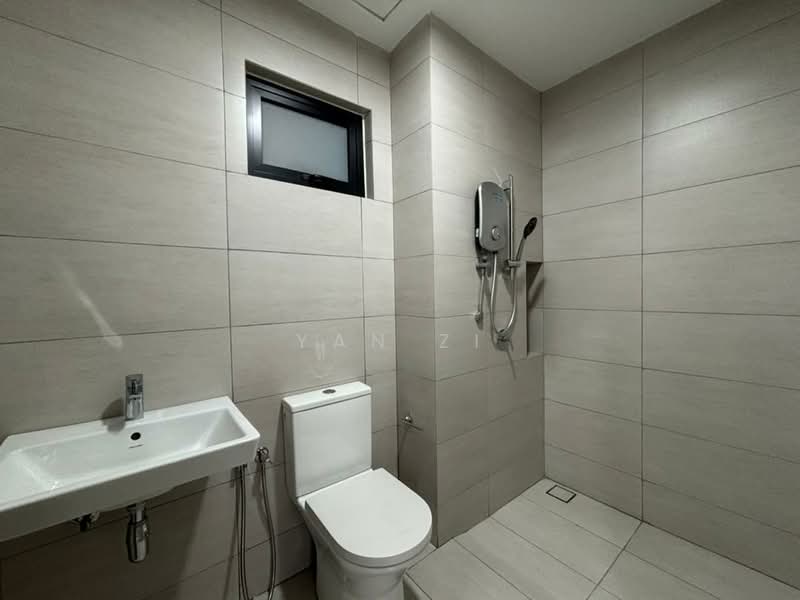 Servis Apartment untuk Disewa di Residensi Ava @ Kiara Bay - Yan Zi - Bathroom - PropertyGuru.com.my