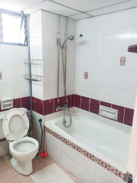 Condominium for Rent at Sunny Ville Condominium - Jerry Tan - Bathroom - PropertyGuru.com.my