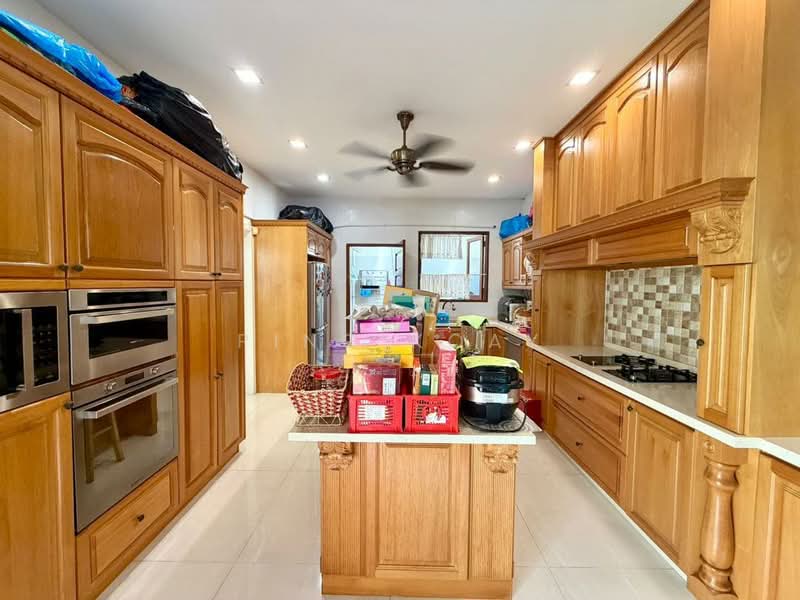 Semi-Detached House for Sale in Tanjung Tokong (Penang) - Ping Koay - Kitchen - PropertyGuru.com.my