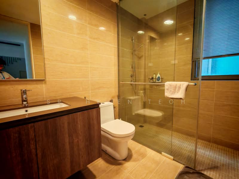 Kondominium untuk Dijual di By The Sea - Sr. Helen Teoh - Bathroom - PropertyGuru.com.my