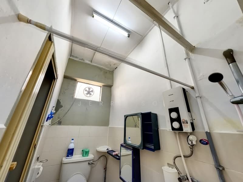 Apartment for Rent at Marina Tower - Jerry So - Bathroom - PropertyGuru.com.my