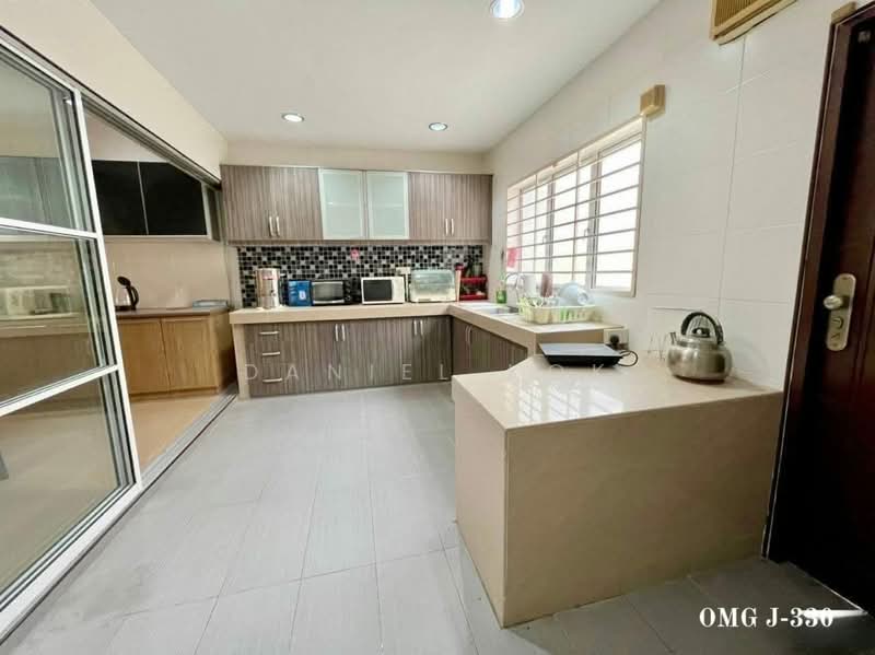 Rumah Teres 2 Tingkat untuk Dijual di Bandar Botanic (Klang) - Daniel Kok - Kitchen - PropertyGuru.com.my