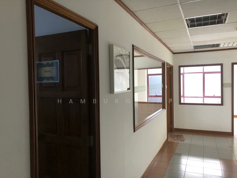 Semi-D Factory for Rent in Shah Alam (Selangor) - Hamburg Yap - Corridor - PropertyGuru.com.my