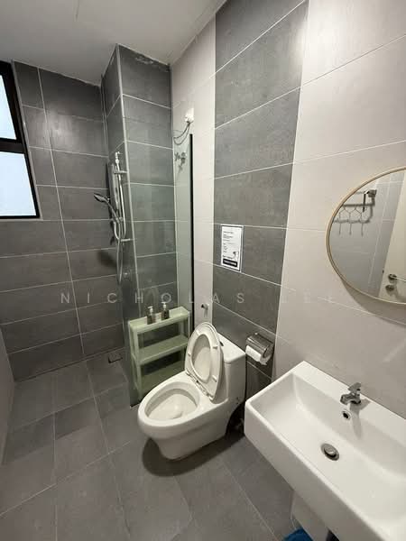 Kondominium untuk Disewa di The Cove Hillside Residence - Nicholas Lee - Bathroom - PropertyGuru.com.my