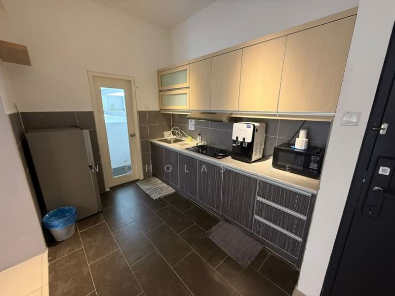 Kondominium untuk Disewa di The Cove Hillside Residence - Nicholas Lee - Kitchen - PropertyGuru.com.my