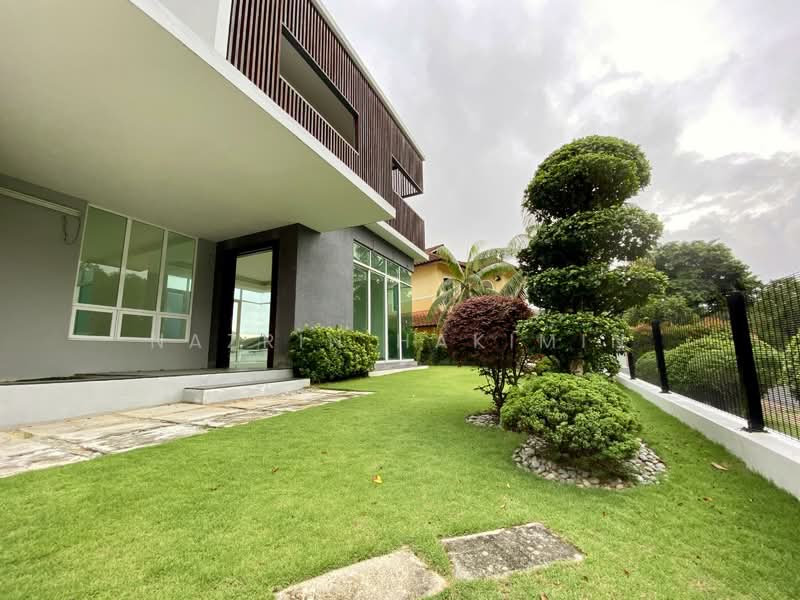 Bungalow for Sale in Bukit Jelutong (Shah Alam) - Nazrin Hakimin - Exterior - PropertyGuru.com.my