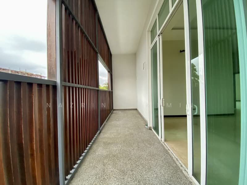 Bungalow for Sale in Bukit Jelutong (Shah Alam) - Nazrin Hakimin - PropertyGuru.com.my