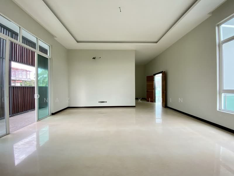 Bungalow for Sale in Bukit Jelutong (Shah Alam) - Nazrin Hakimin - PropertyGuru.com.my