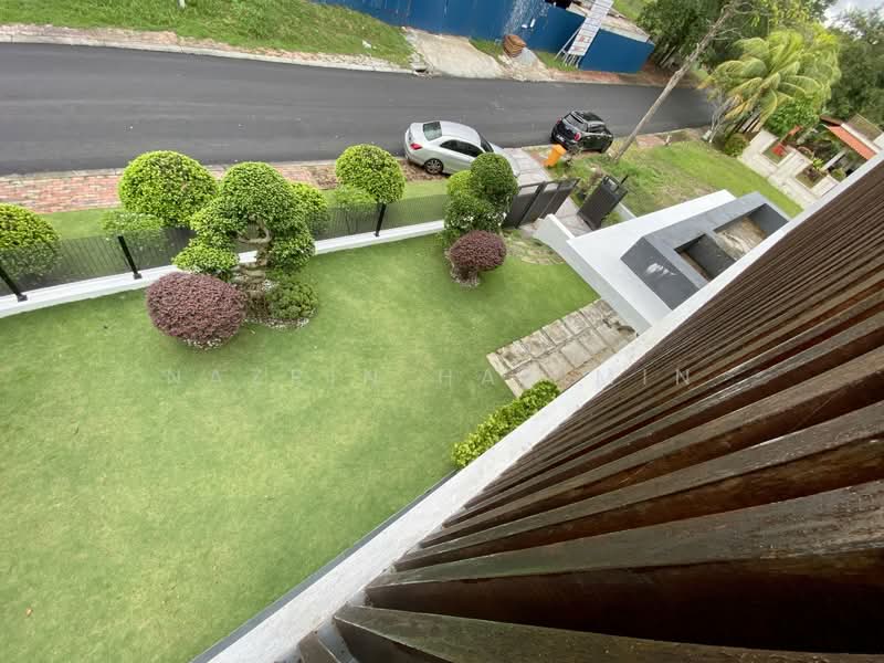 Bungalow for Sale in Bukit Jelutong (Shah Alam) - Nazrin Hakimin - PropertyGuru.com.my