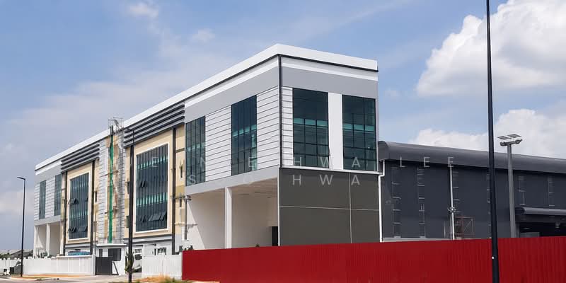 Semi-D Factory for Sale in Puncak Alam (Selangor) - Queenie Hwa Lee Soo Hwa - Exterior - PropertyGuru.com.my