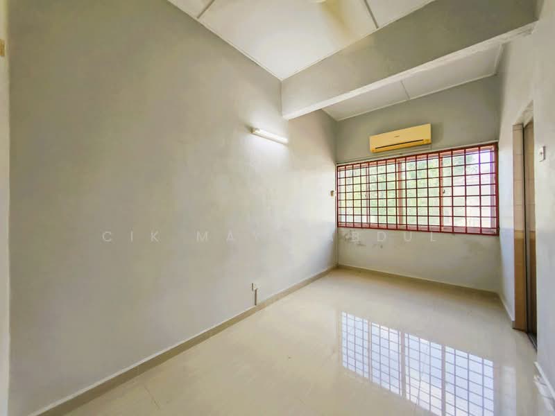 2-storey Terraced House for Sale in Ampang Jaya (Ampang) - Cik Maya Abdul - Interior - PropertyGuru.com.my