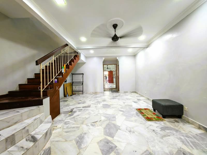 2-storey Terraced House for Sale in Ampang Jaya (Ampang) - Cik Maya Abdul - Living Room - PropertyGuru.com.my