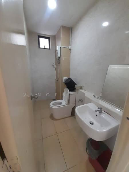 Pangsapuri untuk Disewa di D'Summit Residences - Vincent Tea - Bathroom - PropertyGuru.com.my