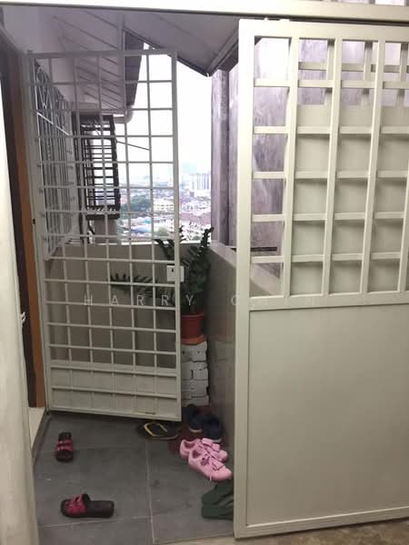 Flat for Sale at Pandan Cahaya Flat - Harry Chin - Balcony - PropertyGuru.com.my