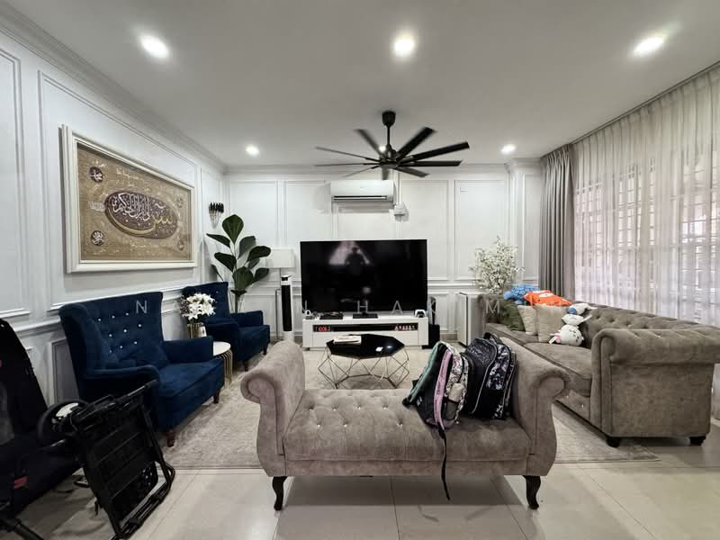 Semi-Detached House for Sale in Seksyen 13 (Shah Alam) - Nazrin Hakimin - Living Room - PropertyGuru.com.my