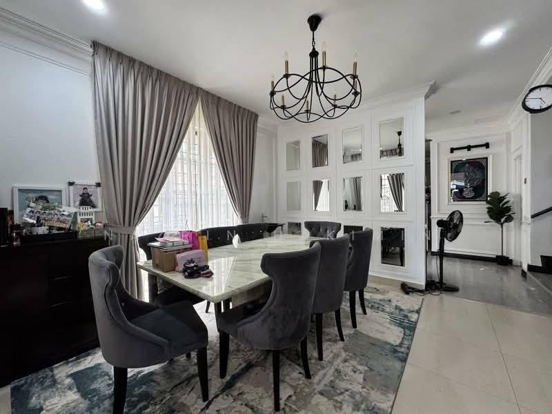 Semi-Detached House for Sale in Seksyen 13 (Shah Alam) - Nazrin Hakimin - Dining Room - PropertyGuru.com.my