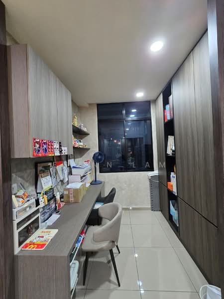 2-storey Terraced House for Sale in Bandar Seri Alam (Masai) - Elynn Lam - Study - PropertyGuru.com.my