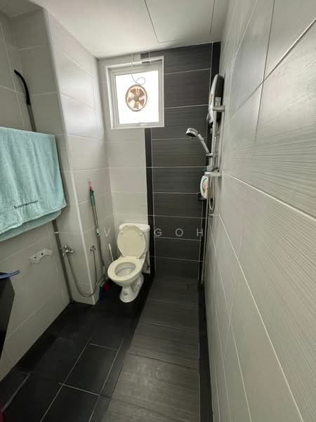 Kondominium untuk Dijual di The Oasis - V. Goh - Bathroom - PropertyGuru.com.my