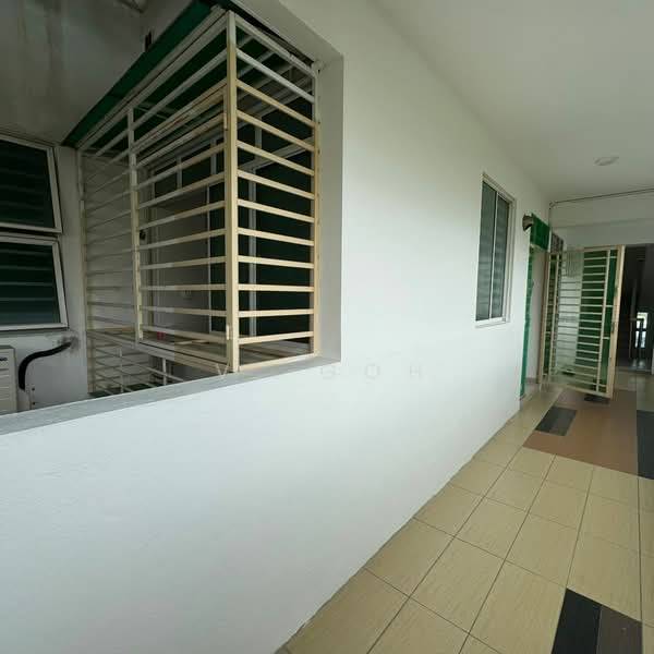Kondominium untuk Dijual di The Oasis - V. Goh - Corridor - PropertyGuru.com.my