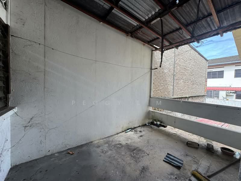 Kedai untuk Disewa di Batu Gajah (Perak) - Peggy Lim - Balcony - PropertyGuru.com.my