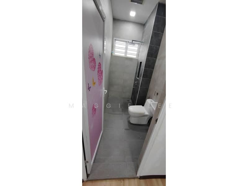 Rumah Teres 2 Tingkat untuk Dijual di Taman Johor Jaya (Johor Bahru) - Maggie Lee - Bathroom - PropertyGuru.com.my