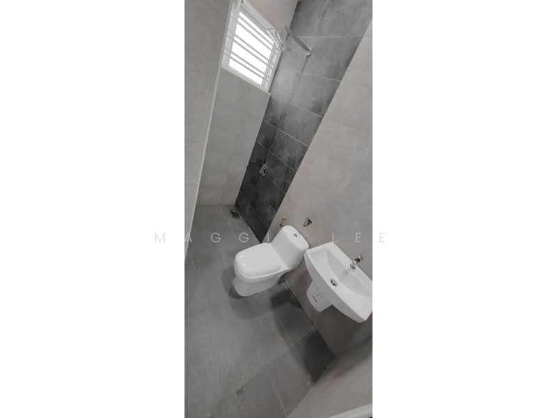 Rumah Teres 2 Tingkat untuk Dijual di Taman Johor Jaya (Johor Bahru) - Maggie Lee - Bathroom - PropertyGuru.com.my