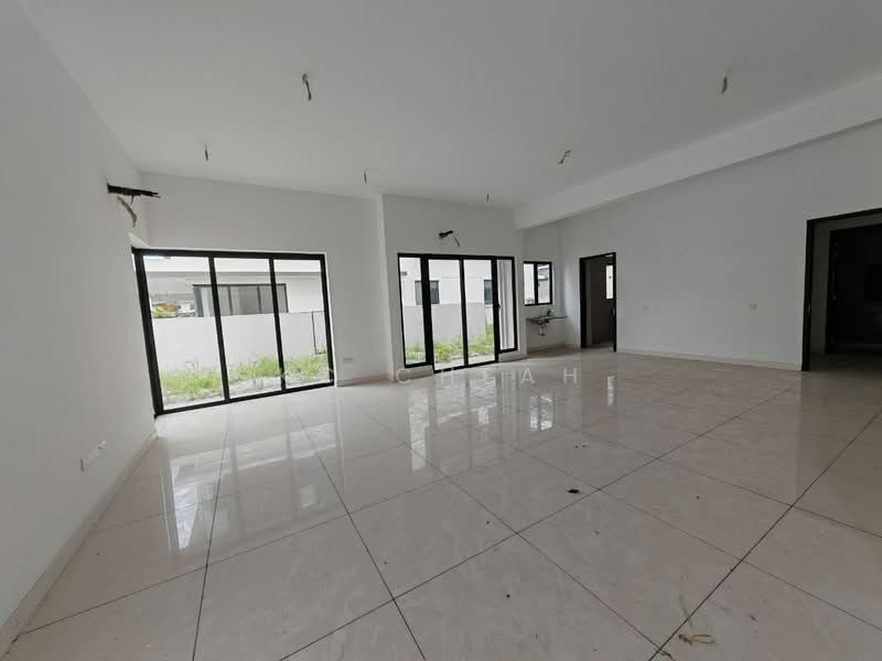 Semi-Detached House for Rent in U16, Elmina Gardens (Shah Alam) - KC Cheah - Living Room - PropertyGuru.com.my