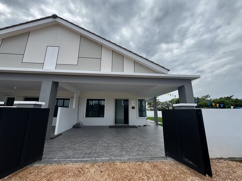 1-storey Terraced House for Sale in Simpang Pulai (Perak) - Mr Lee - Exterior - PropertyGuru.com.my