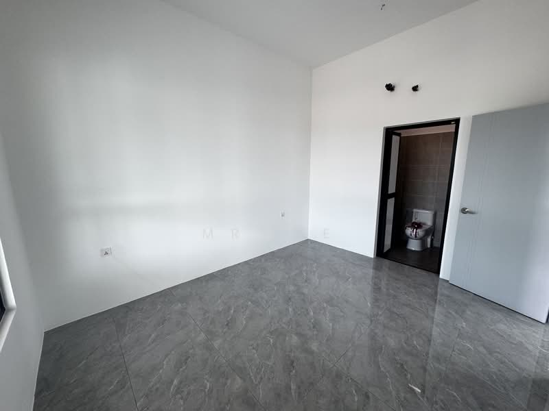 1-storey Terraced House for Sale in Simpang Pulai (Perak) - Mr Lee - Bathroom - PropertyGuru.com.my