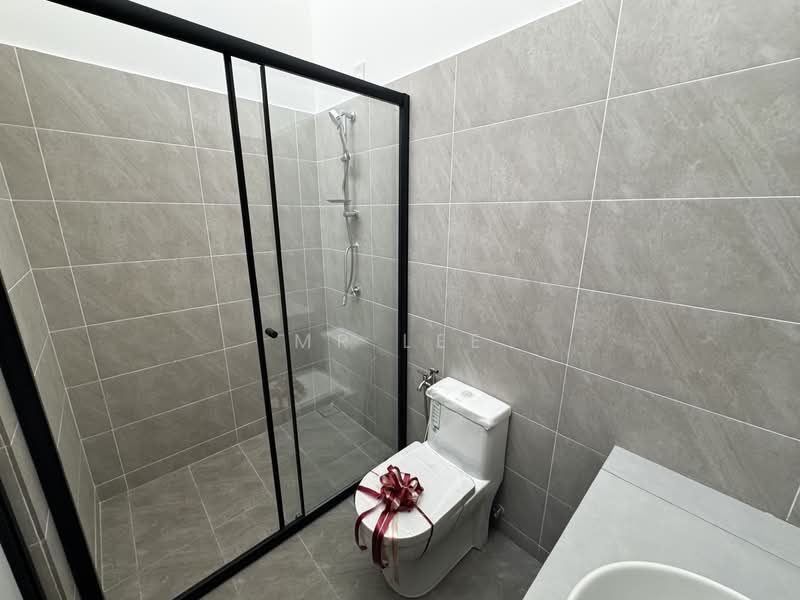 1-storey Terraced House for Sale in Simpang Pulai (Perak) - Mr Lee - Bathroom - PropertyGuru.com.my